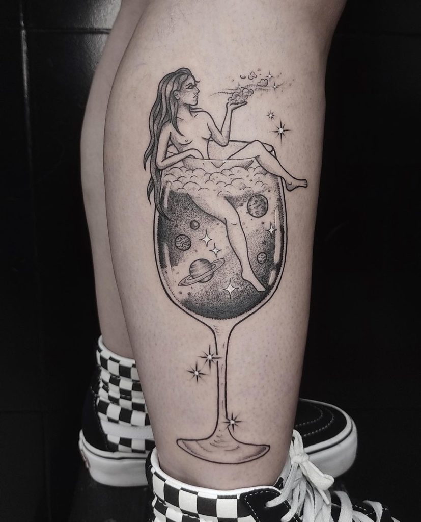 tatuaje planetas copa