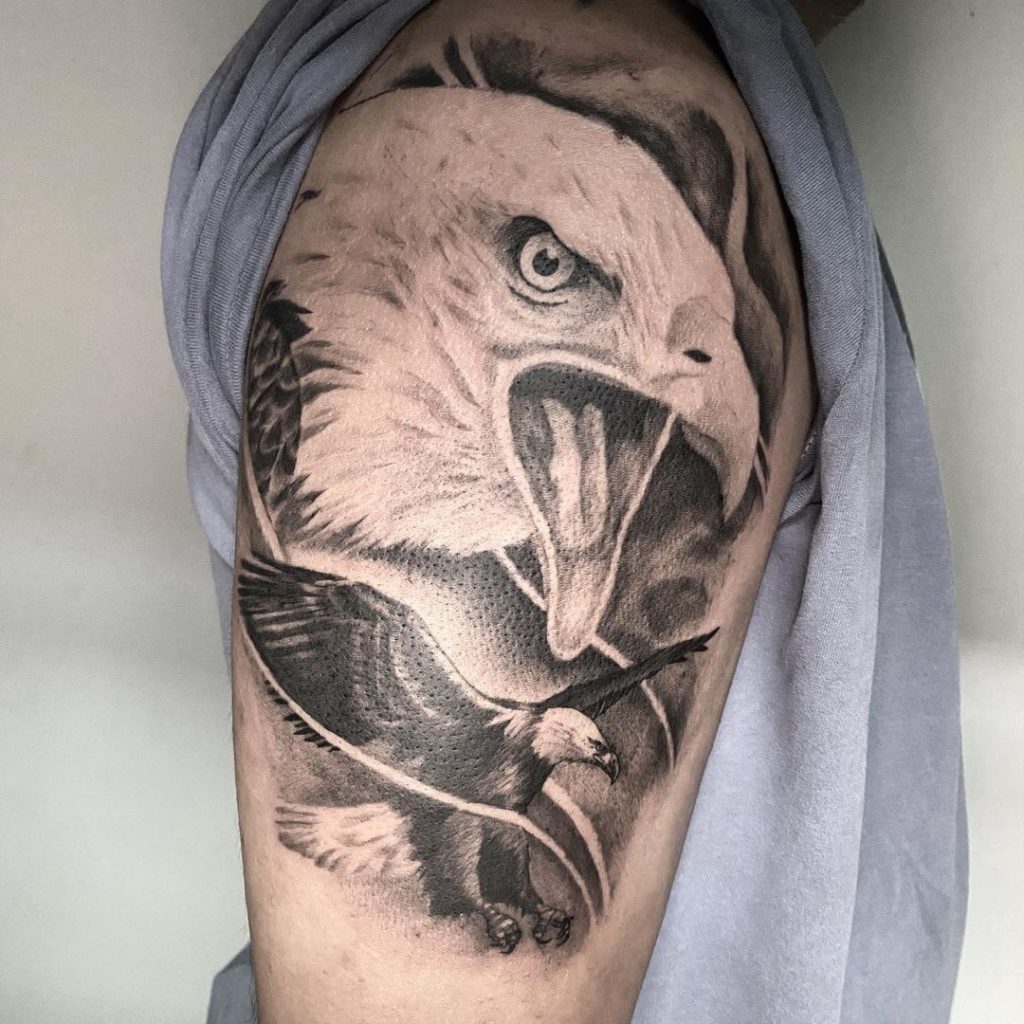 tatuajes pajaros águila