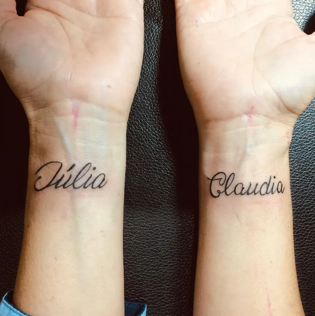 mini tatuajes madre hija