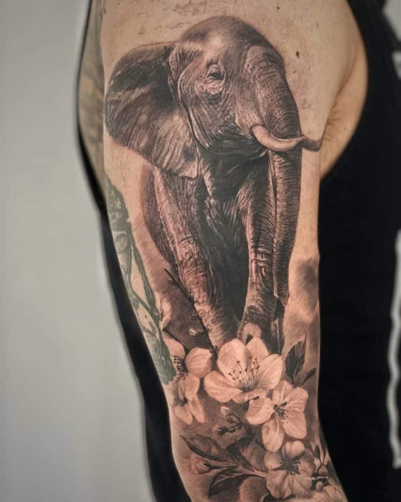 tatuaje elefante realista